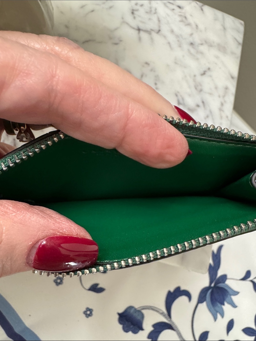 Coach Emerald Croc-Embossed Leather Card Wallet - Picture 7 of 9